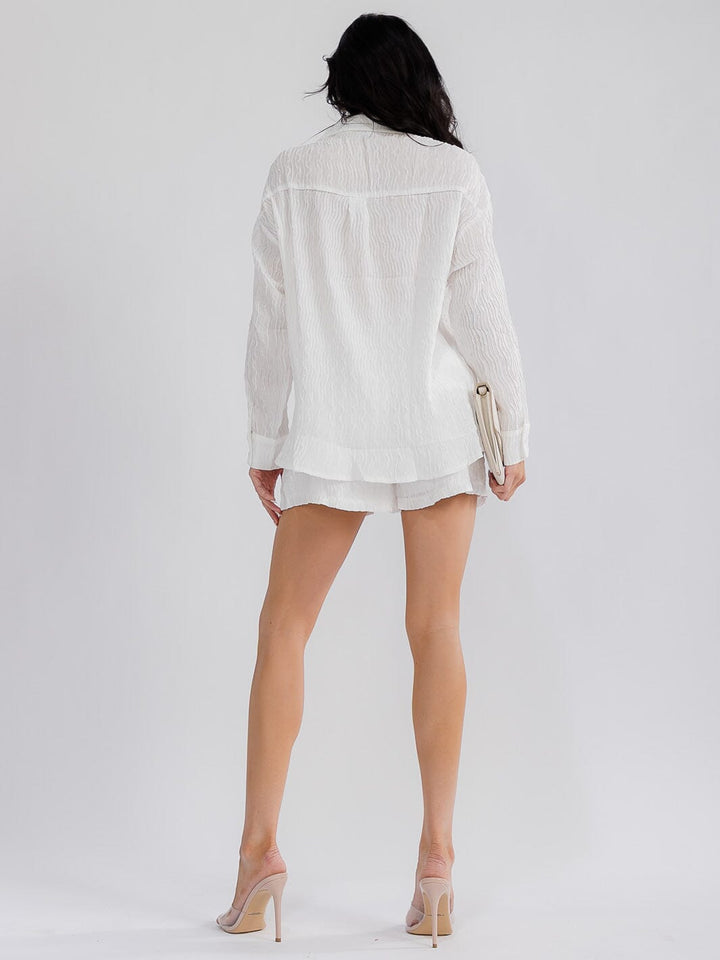 WOMEN'S LONG SLEEVE TOP & BUTTON CLOSURE MINI SHORTS DETAILED 2PC. SET