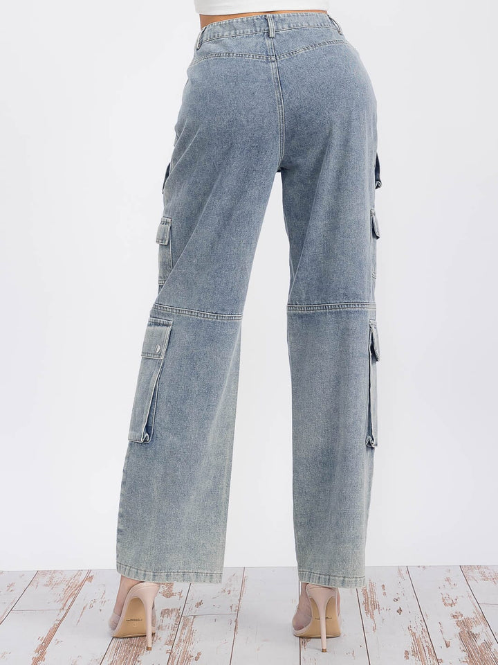 WOMEN'S BUTTON CLOSURE CARGO POCKETS WIDE LEG DENIM PANTS