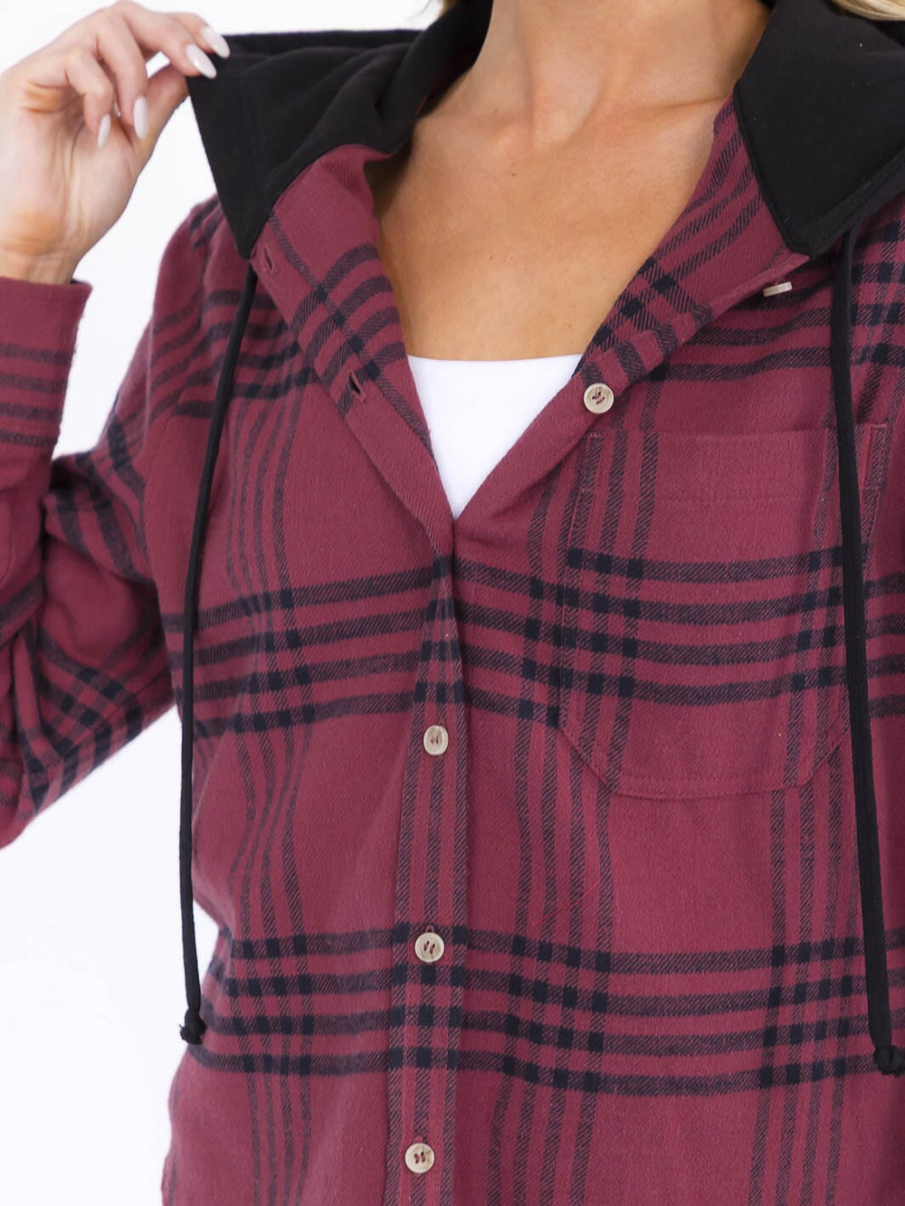WOMEN'S LONG SLEEVE BUTTON CLOSURE FRONT POCKETS HOODED PLAID SHIRT