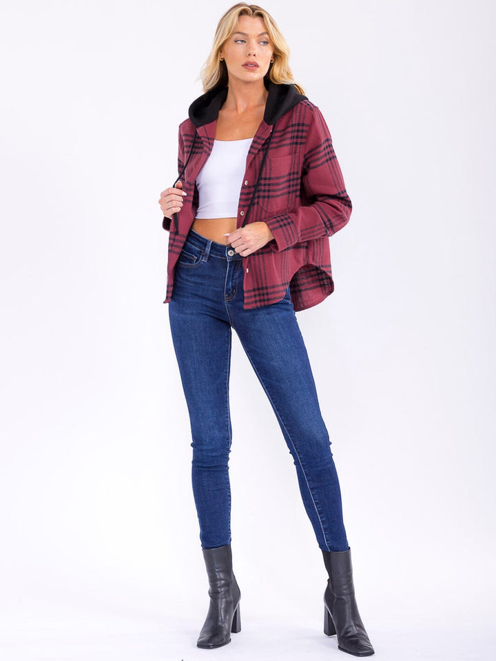 WOMEN'S LONG SLEEVE BUTTON CLOSURE FRONT POCKETS HOODED PLAID SHIRT