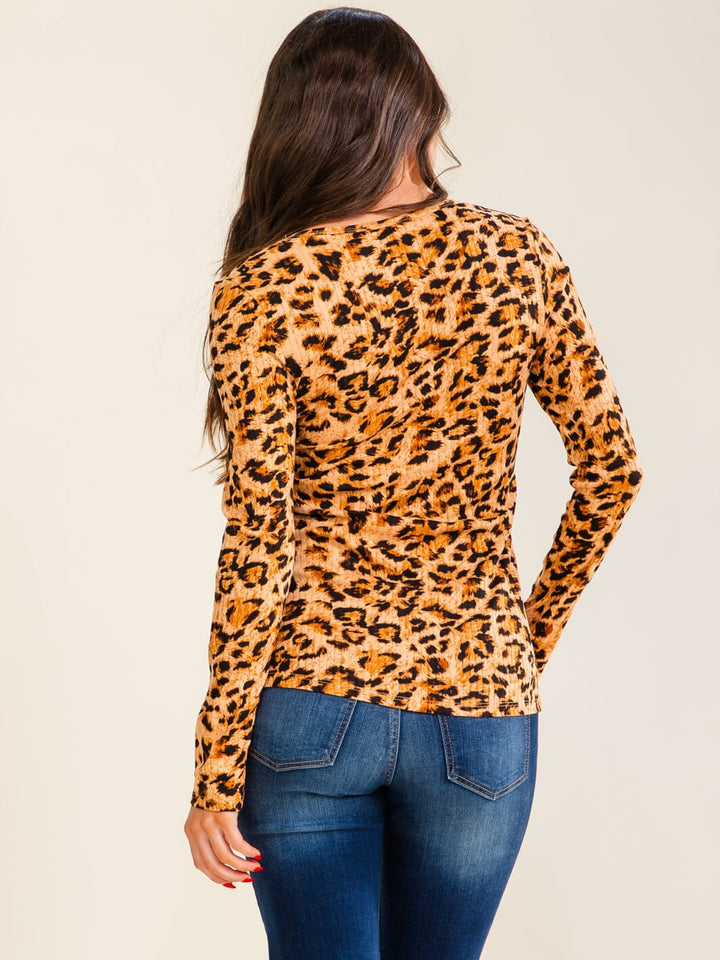ENTRO WOMEN'S LONG SLEEVE V-NECK BUTTON UP ANIMAL PRINT TOP