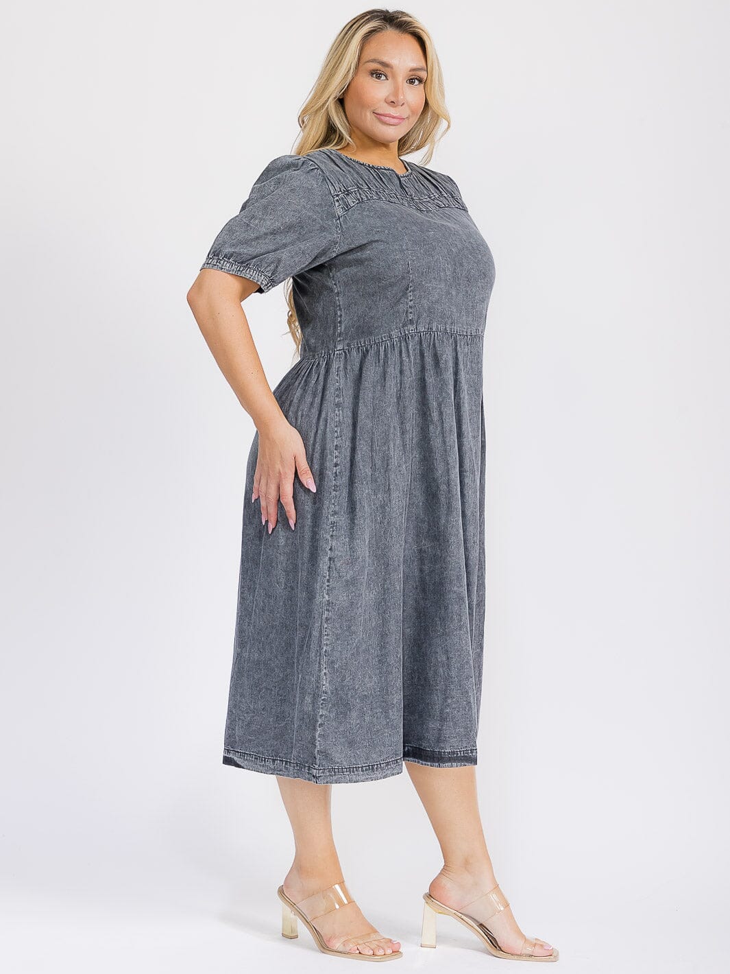 PUS SIZE SHORT SLEEVE SOLID CHAMBRAY MAXI DRESS