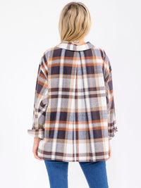WOMEN'S LONG SLEEVE BUTTON UP FRONT POCKET PLAID SHIRT