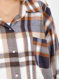 WOMEN'S LONG SLEEVE BUTTON UP FRONT POCKET PLAID SHIRT