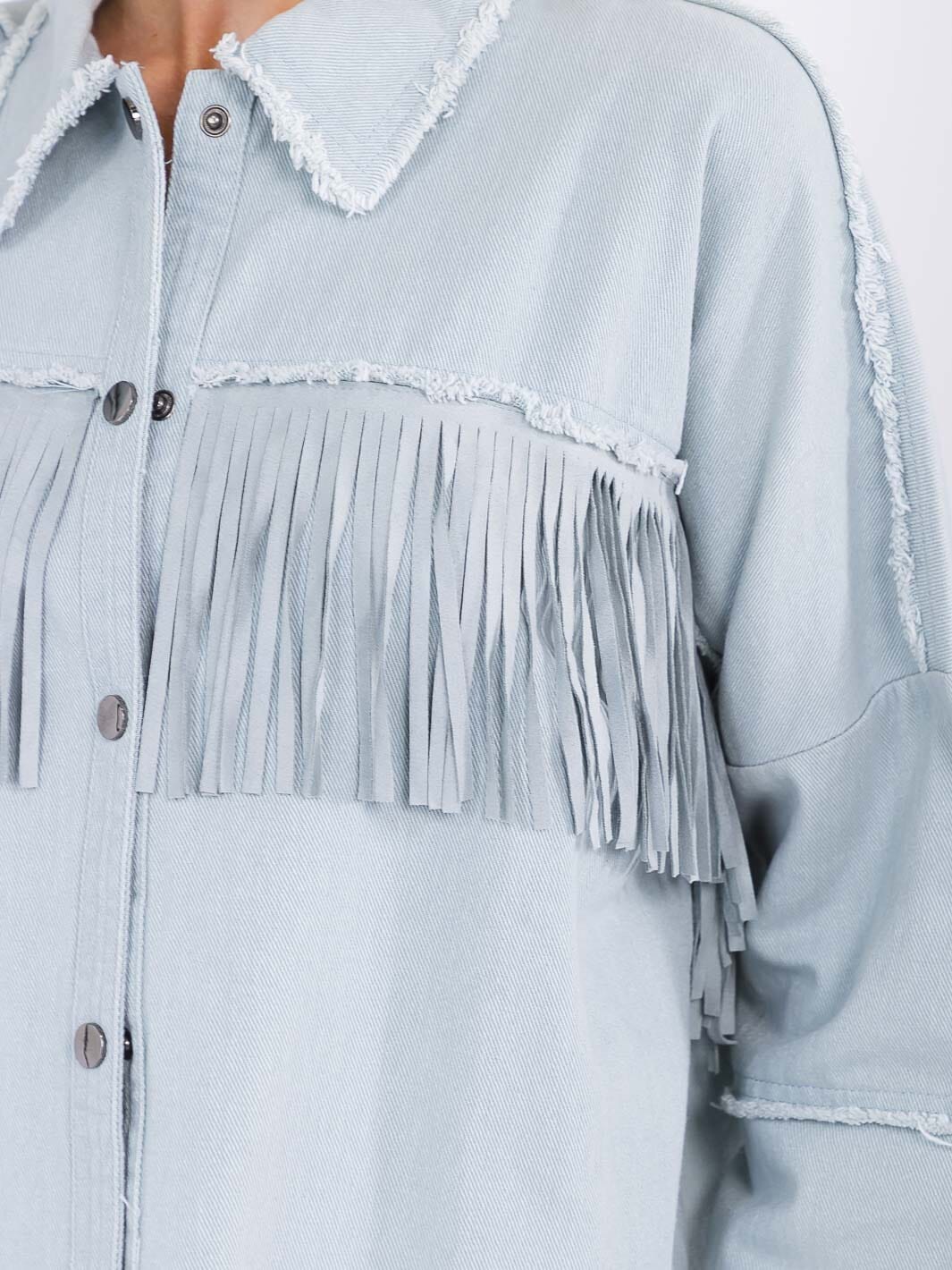 WOMEN'S LONG SLEEVE BUTTON CLOSURE DENIM FRINGE SHACKET