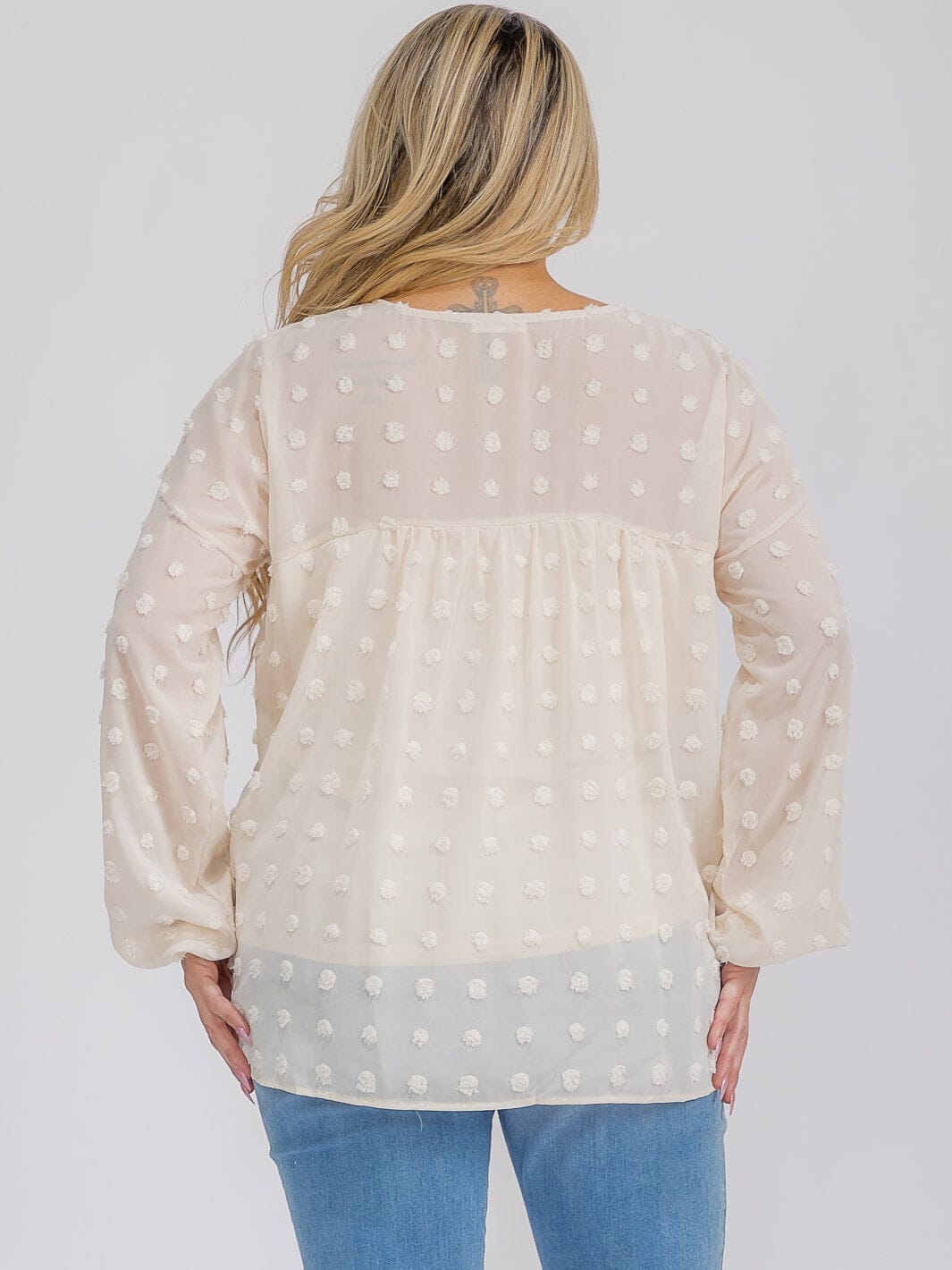 PLUS SIZE LONG SLEEVE V-NECK SWISS DETAILED BLOUSE