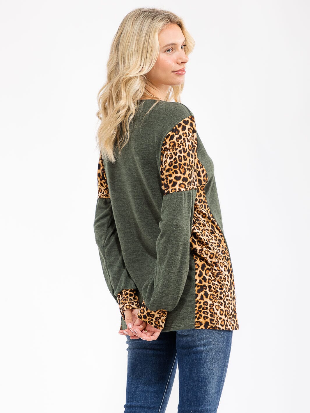 WOMEN'S LONG SLEEVE ANIMAL PRINT LOOSE FIT TOP