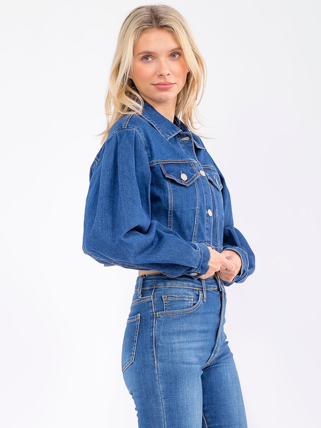 WOMEN'S LONG SLEEVE BUTTON CLOSURE FRONT POCKETS STRETCH DENIM JACKET