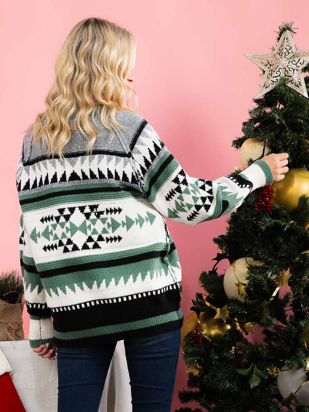 WOMEN'S LONG SLEEVE COLORBLOCK MULTI PRINT PULLOVER SWEATER