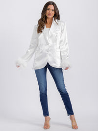 WOMEN'S LONG SLEEVE BUTTON CLOSURE FRONT POCKETS FEATHER DETAILED BLAZER
