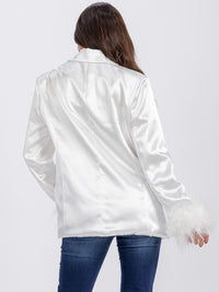 WOMEN'S LONG SLEEVE BUTTON CLOSURE FRONT POCKETS FEATHER DETAILED BLAZER