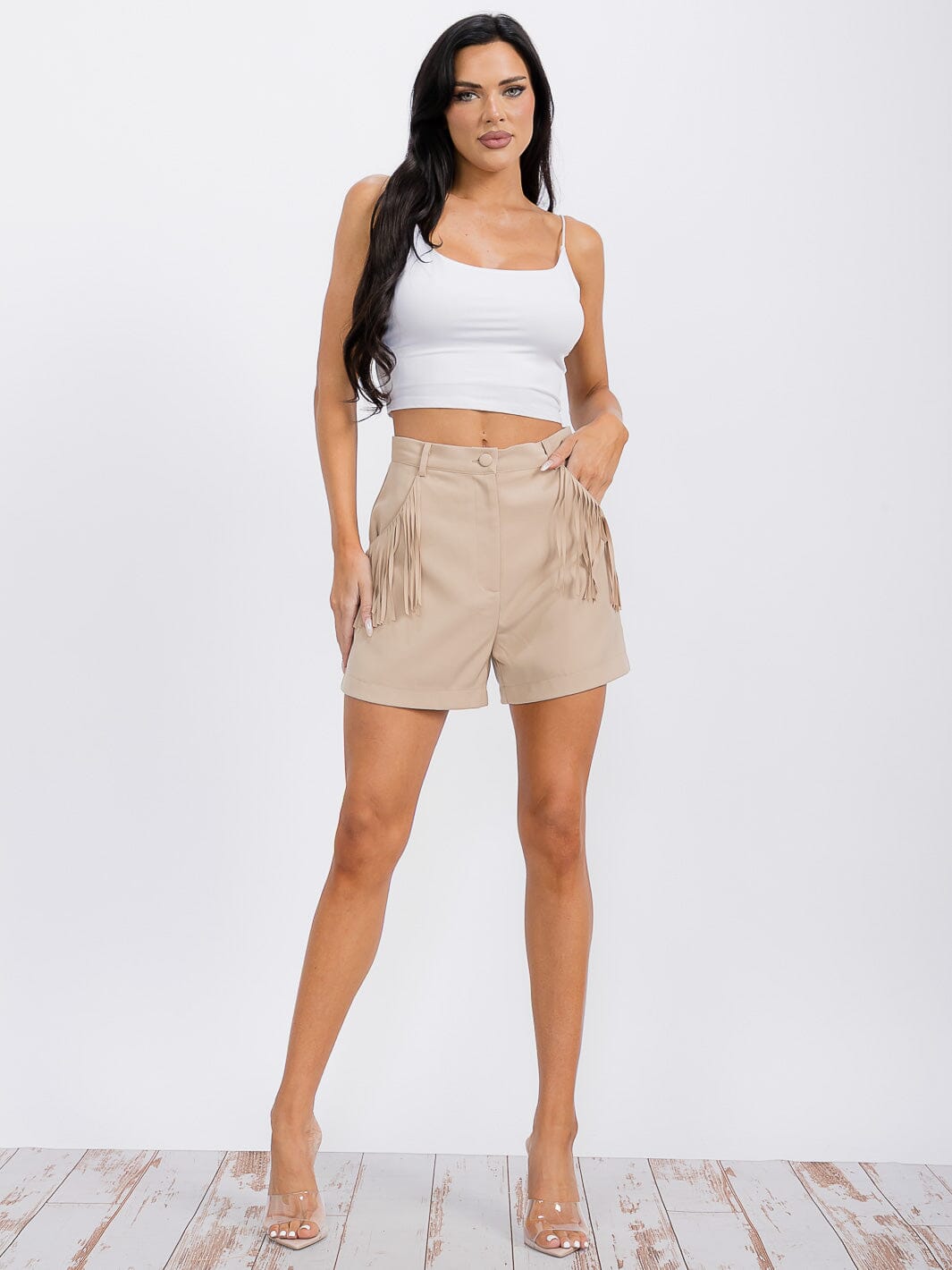 WOMEN'S BUTTON CLOSURE POCKETS FRINGE DETAILED MINI SHORT