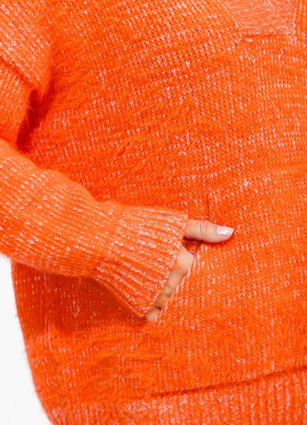 WOMEN'S LONG SLEEVE V-NECK FRONT POCKET PULLOVER SWEATER