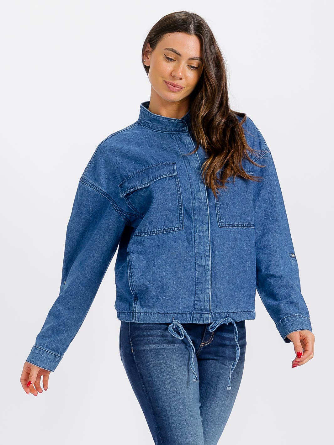 WOMEN'S LONG SLEEVE BUTTON CLOSURE FRONT POCKET DENIM JACKET