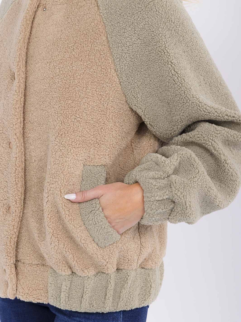 WOMEN'S LONG SLEEVE BUTTON CLOSURE FRONT POCKETS COLORBLOCK JACKET