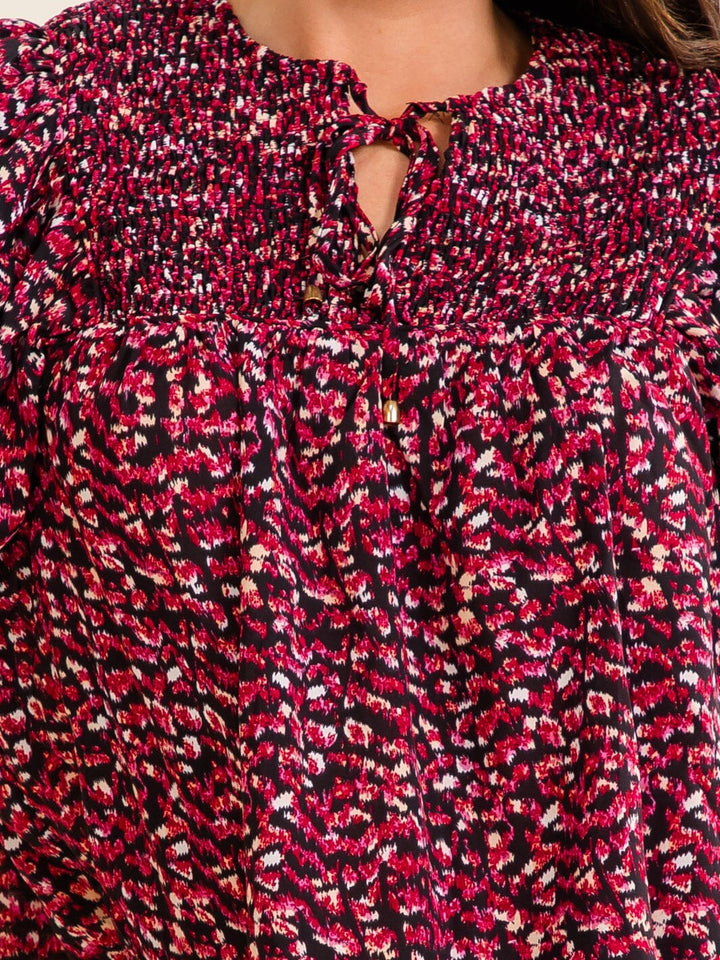 ENTRO WOMEN'S SHORT PUFF SLEEVE V-NECK MULTI PRINT BLOUSE