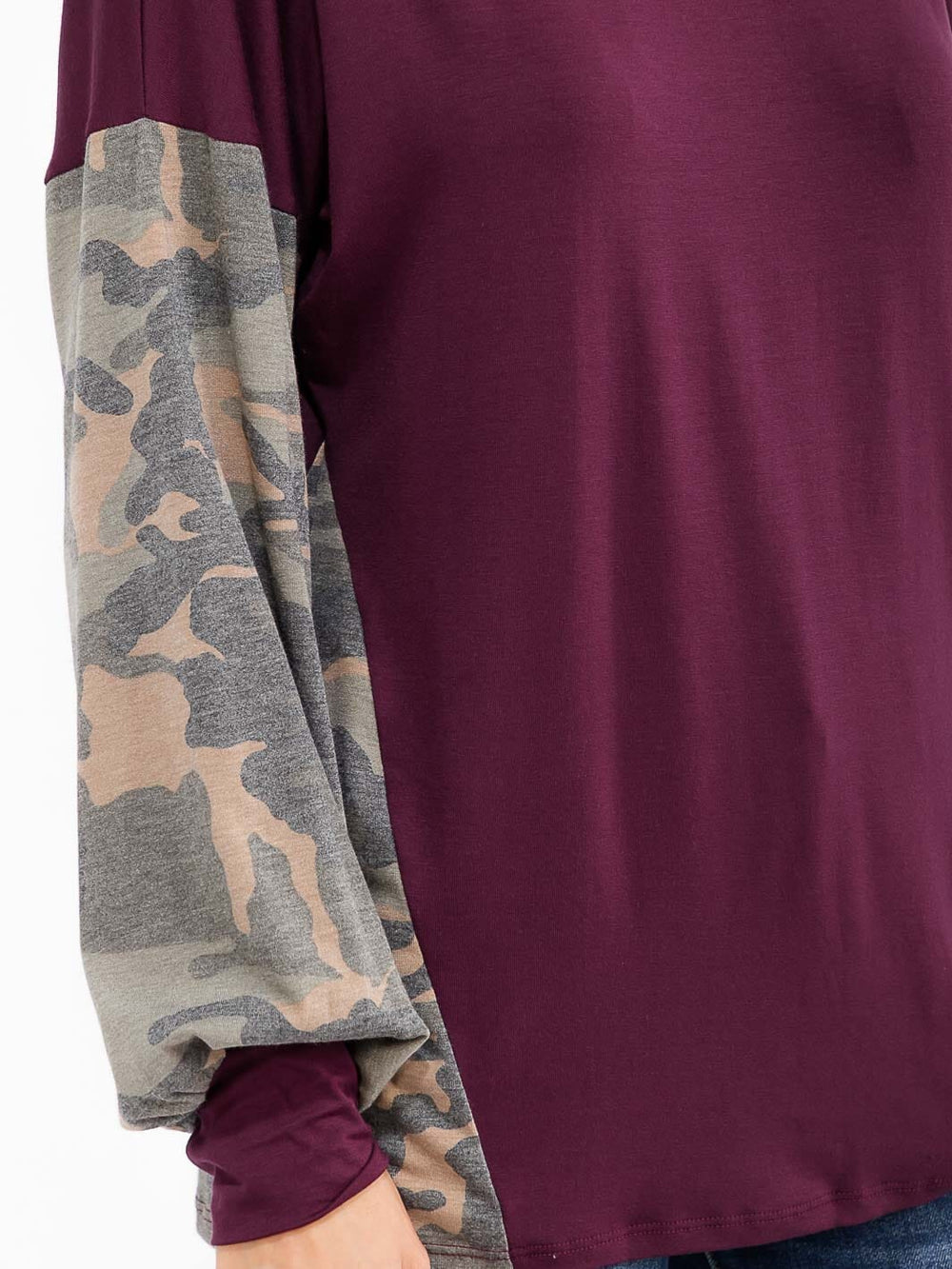WOMEN'S LONG SLEEVE CAMO PRINT CONTRAST LOOSE FIT TOP