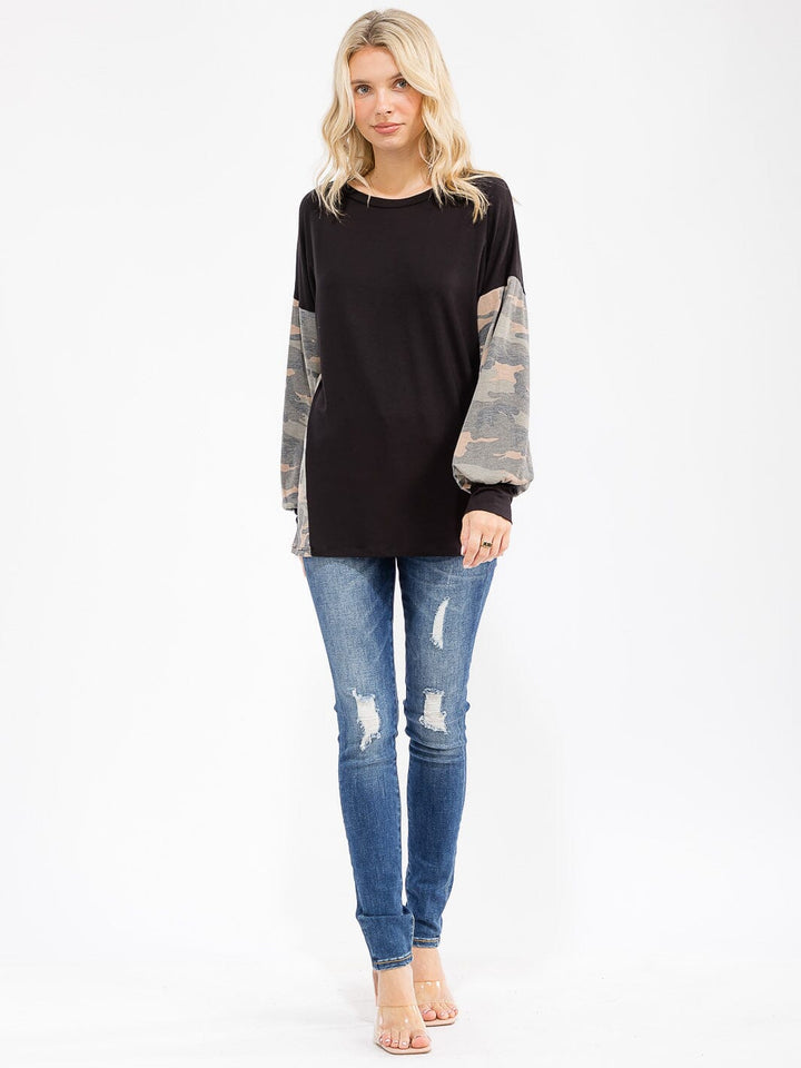 WOMEN'S LONG SLEEVE CAMO PRINT CONTRAST LOOSE FIT TOP