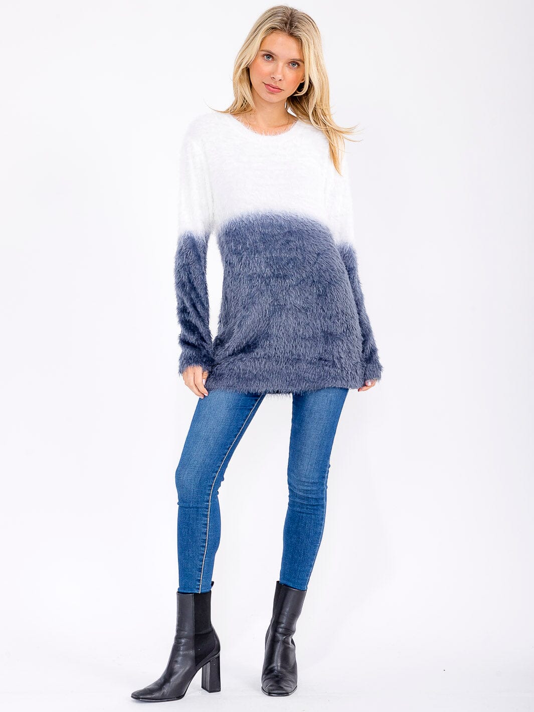 WOMEN'S LONG SLEEVE COLORBLOCK PULLOVER FUZZY SWEATER