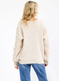 WOMEN'S LONG SLEEVE V-NECK DETAILED PULLOVER SWEATER
