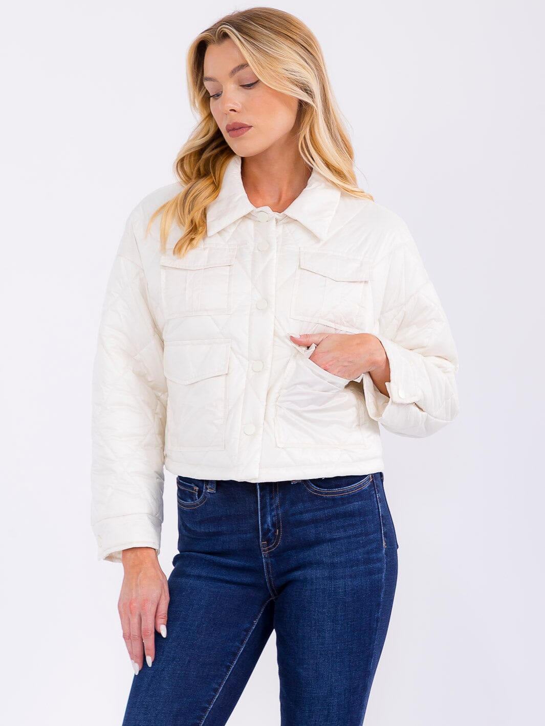 WOMEN'S LONG SLEEVE BUTTON CLOSURE FRONT POCKETS PUFFER JACKET