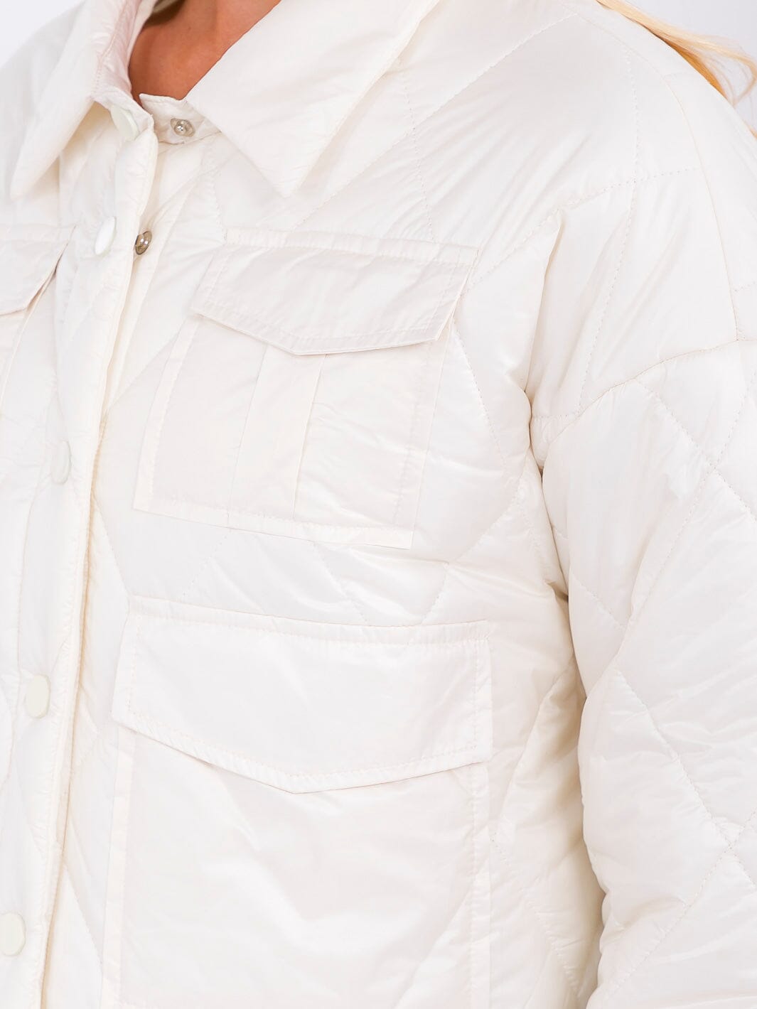 WOMEN'S LONG SLEEVE BUTTON CLOSURE FRONT POCKETS PUFFER JACKET