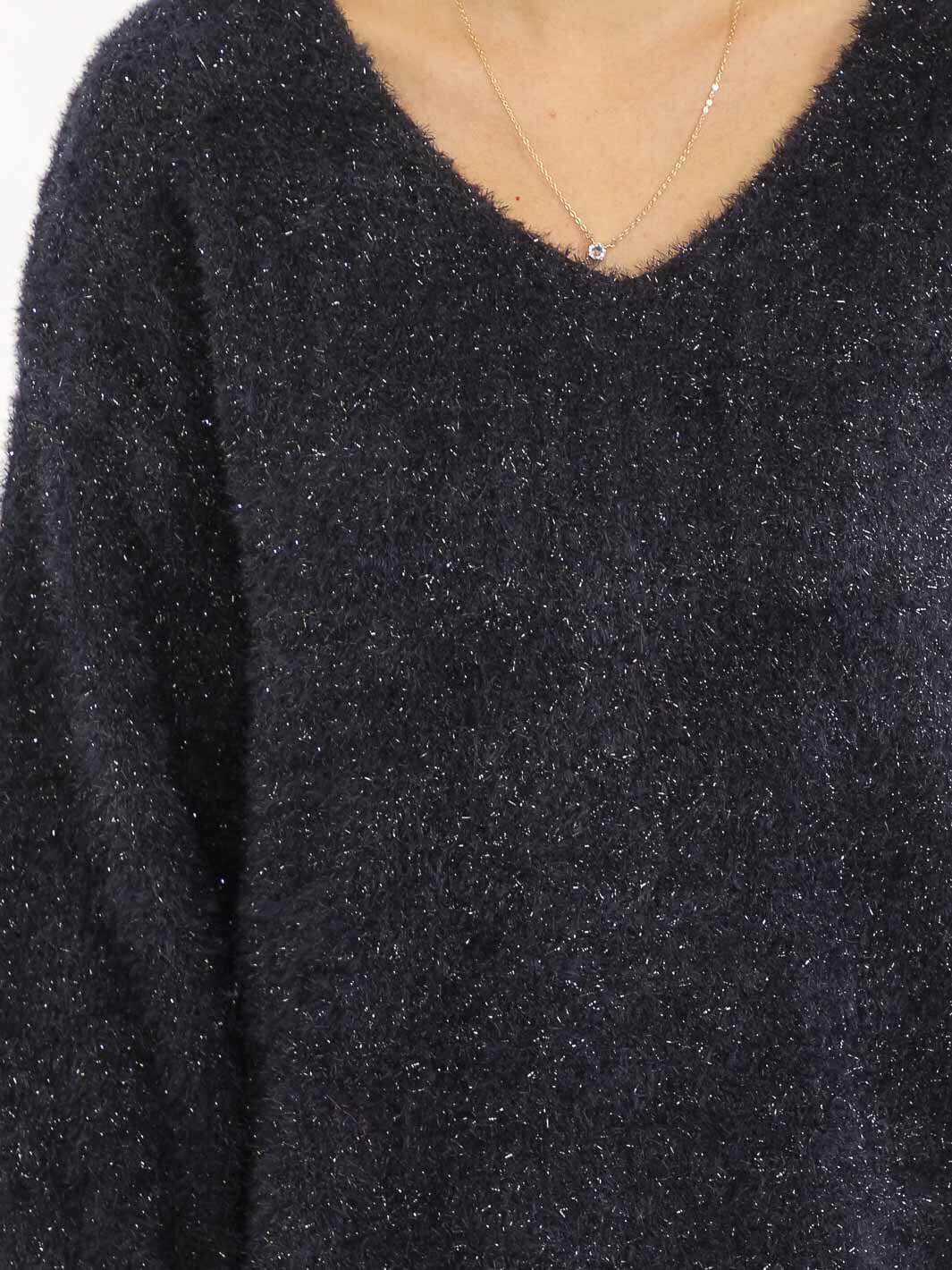 WOMEN'S LONG SLEEVE V-NECK PULLOVER SHIMMER SWEATER