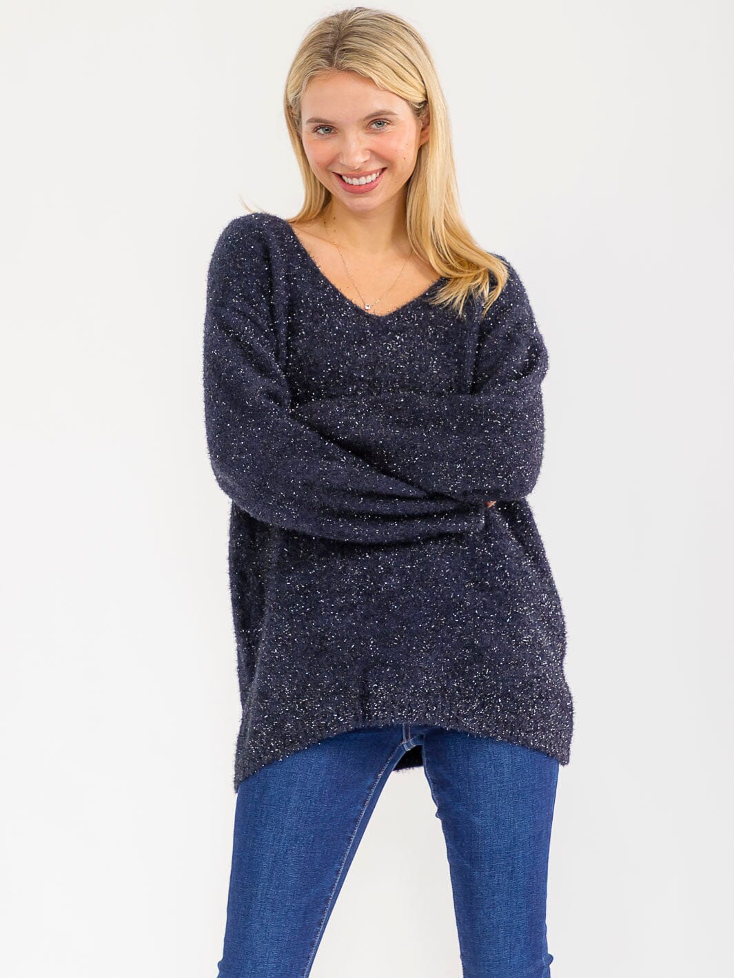 WOMEN'S LONG SLEEVE V-NECK PULLOVER SHIMMER SWEATER