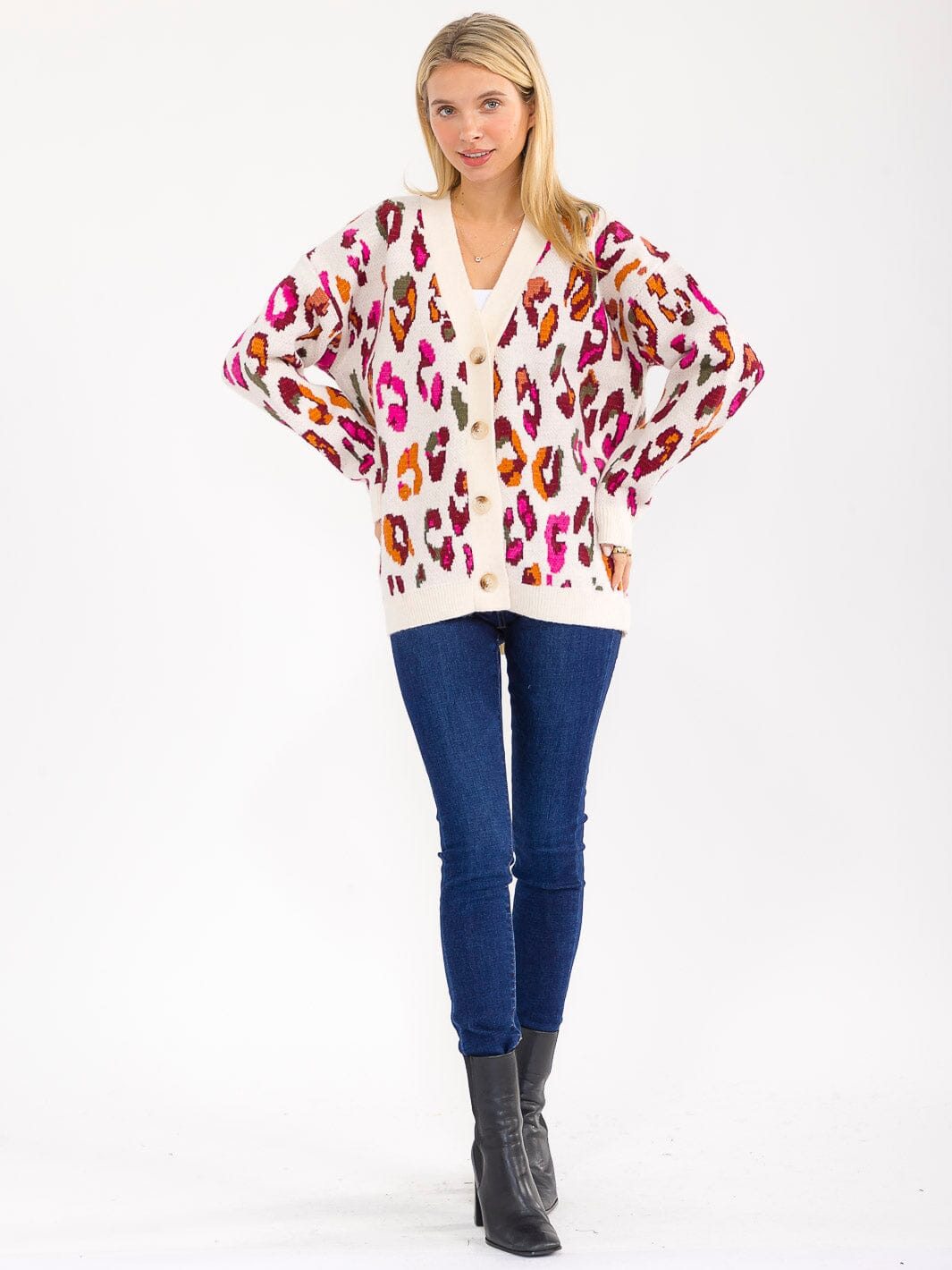 WOMEN'S LONG SLEEVE BUTTON CLOSURE ANIMAL PRINT CARDIGAN