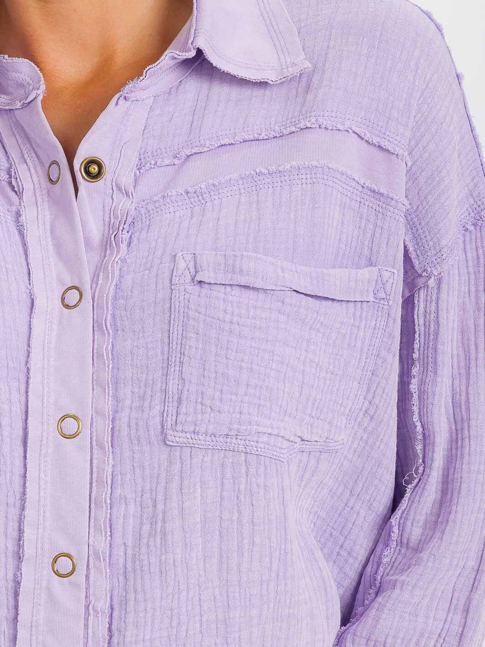 WOMEN'S LONG SLEEVE BUTTON UP FRONT POCKET BLOUSE
