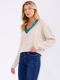 WOMEN'S LONG SLEEVE V-NECK DETAILED KNIT TOP
