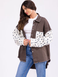 WOMEN'S LONG SLEEVE BUTTON CLOSURE FRONT POCKETS HIGH-LOW PRINT DENIM JACKET