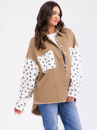 WOMEN'S LONG SLEEVE BUTTON CLOSURE FRONT POCKETS HIGH-LOW PRINT DENIM JACKET