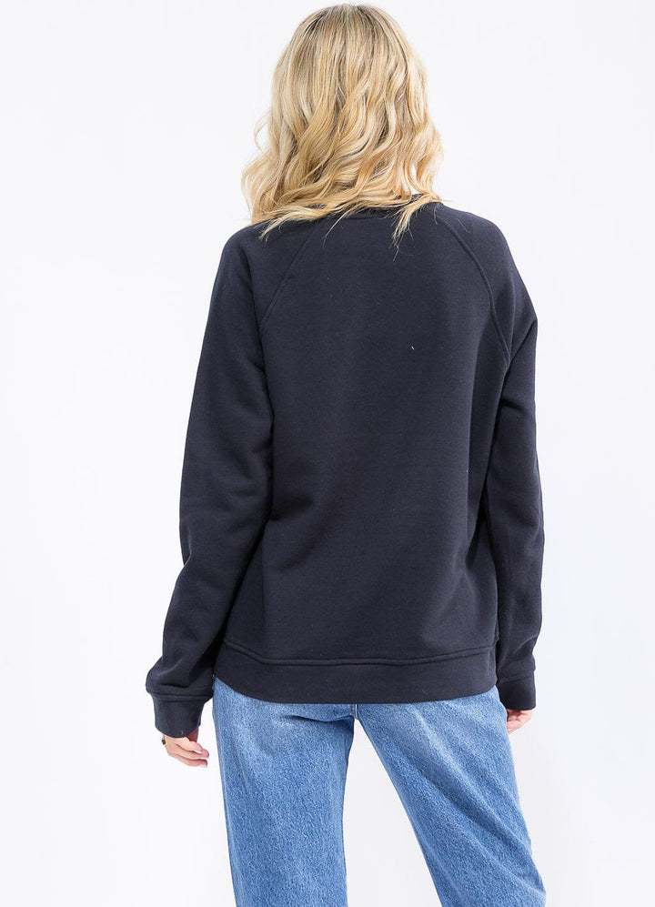 WOMEN'S LONG SLEEVE SOLID BASIC PULLOVER SWEATER