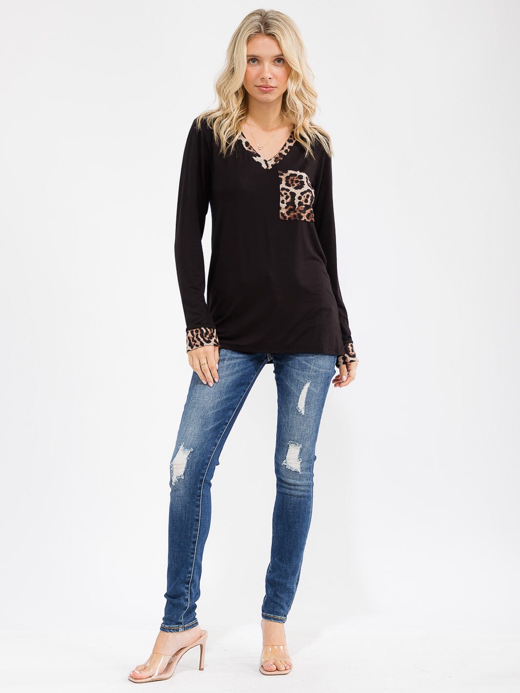 WOMEN'S LONG SLEEVE V-NECK FRONT POCKET ANIMAL PRINT TOP