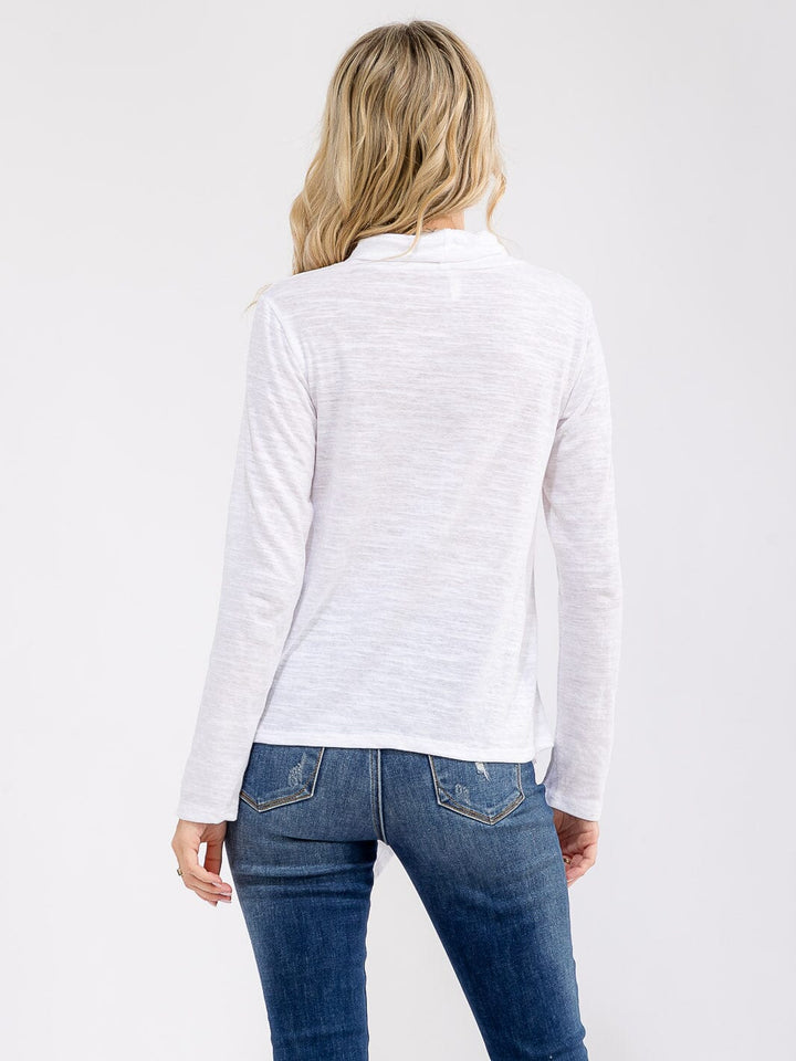 WOMEN'S LONG SLEEVE TURTLE NECK HIGH-LOW TOP