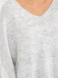 WOMEN'S LONG SLEEVE V-NECK PULLOVER HIGH-LOW SWEATER