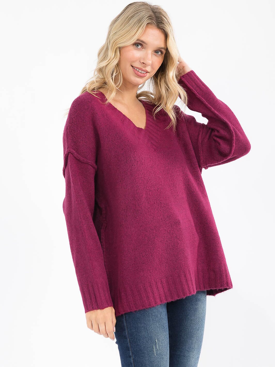 WOMEN'S LONG SLEEVE V-NECK PULLOVER SWEATER