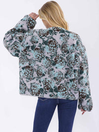 WOMEN'S LONG SLEEVE BUTTON CLOSURE FRONT POCKETS PRINT SHERPA JACKET