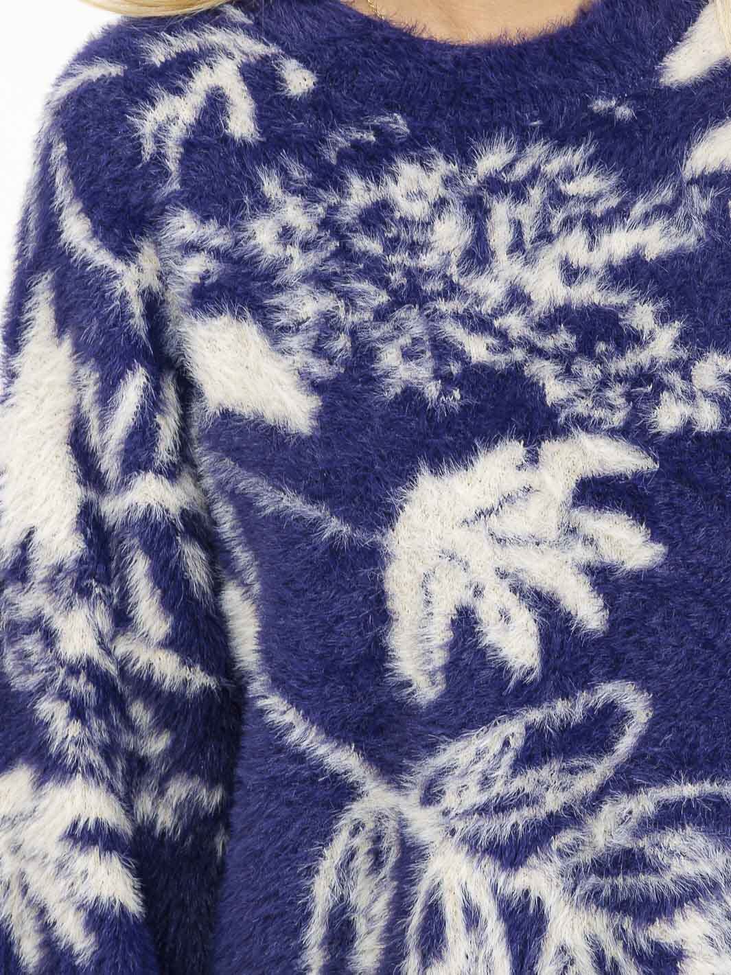 WOMEN'S LONG SLEEVE PULLOVER FUZZY PRINT SWEATER