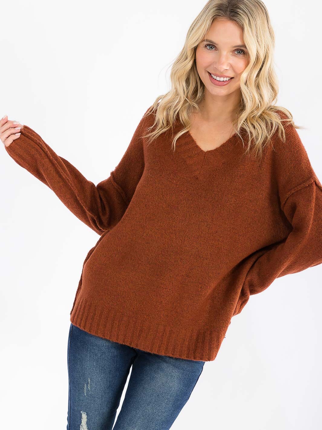WOMEN'S LONG SLEEVE V-NECK PULLOVER SWEATER
