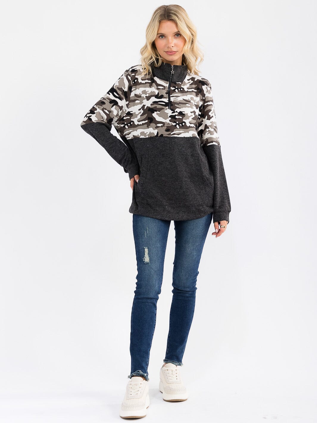 WOMEN'S LONG SLEEVE ZIP UP CAMO PRINT CONTRAST PULLOVER SWEATER
