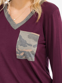 WOMEN'S LONG SLEEVE V-NECK FRONT POCKET CAMO PRINT LOOSE FIT TOP