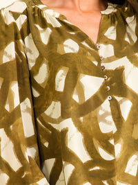 ENTRO WOMEN'S LONG SLEEVE V-NECK BUTTON UP MULTI PRINT BLOUSE