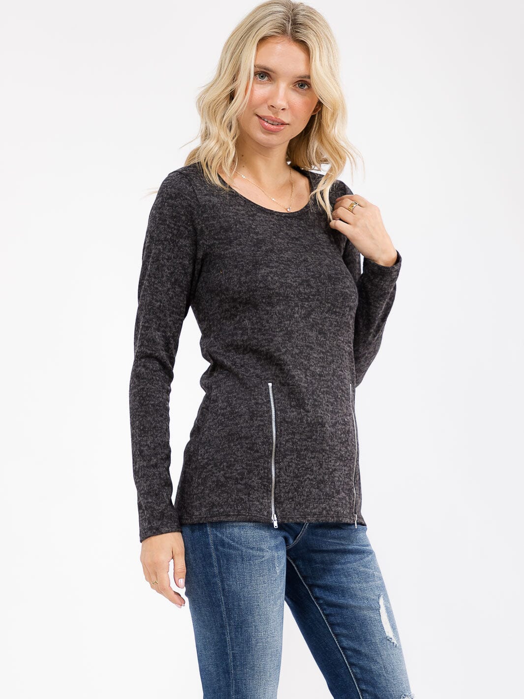WOMEN'S LONG SLEEVE FRONT ZIPPER DETAILED TOP