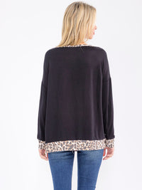 WOMEN'S LONG SLEEVE ANIMAL PRINT GRAPHIC TOP