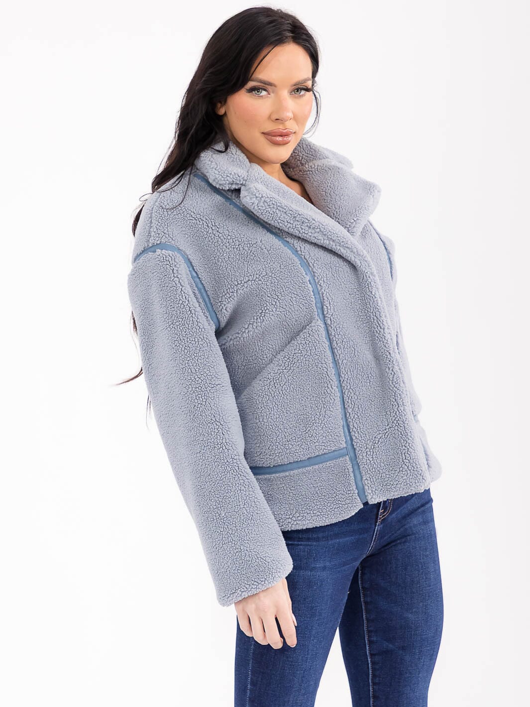 WOMEN'S LONG SLEEVE BUTTON CLOSURE FRONT POCKETS SHERPA JACKET