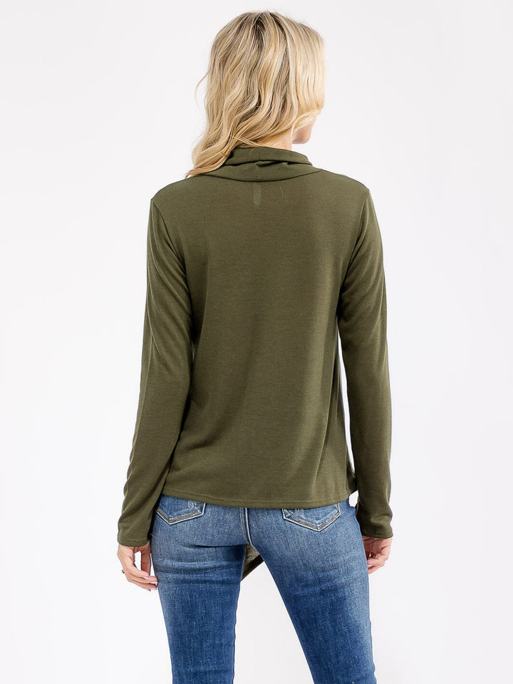 WOMEN'S LONG SLEEVE TURTLE NECK HIGH-LOW TOP