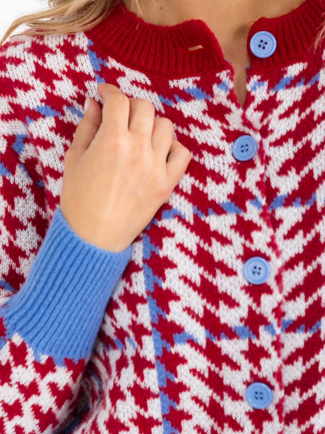 WOMEN'S LONG SLEEVE BUTTON UP COLORBLOCK SWEATER