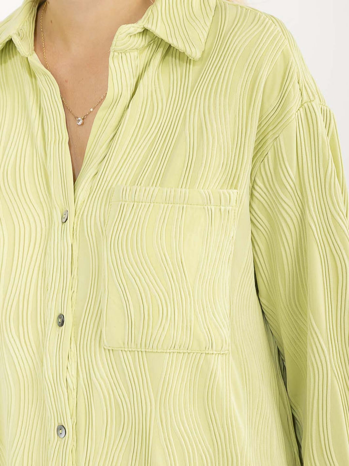 WOMEN'S LONG SLEEVE BUTTON UP FRONT POCKETS DETAILED BLOUSE